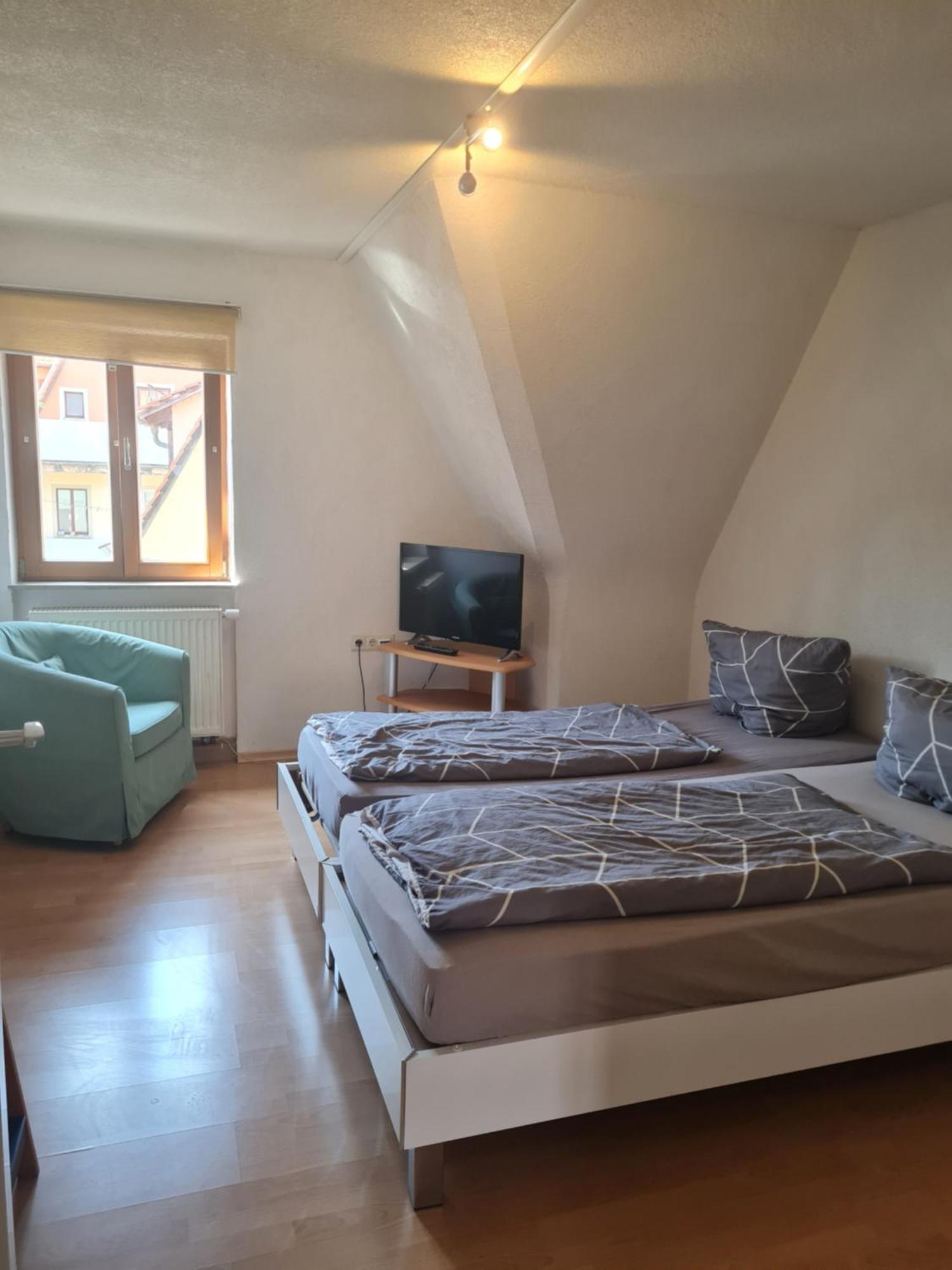Ferienwohnungen Monteurzimmer Zur Silbernen Kanne Rothenburg ob der Tauber Buitenkant foto